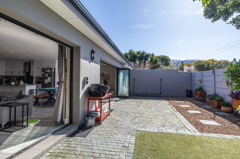To Let 3 Bedroom Property for Rent in Constantia Western Cape